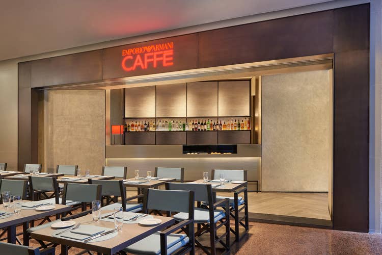 A Bologna apre in Galleria Cavour l'Emporio Armani Caffè e Ristorante