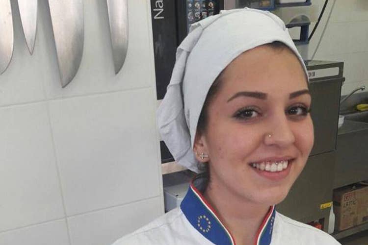 Giada Prestano - Studia da pasticcera ed è sfuggita al sisma  Giada Prestano ai Campionati di cucina