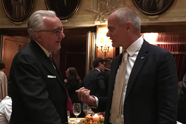 Alain Ducasse ed Enrico Derflingher (presidente Euro-Toques International e Italia)