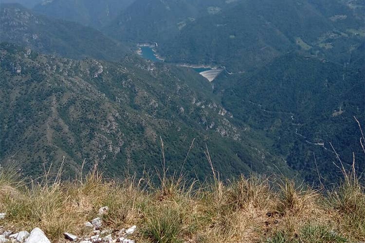 A piedi sul monte Pizzocolo per godere panorami mozzafiato