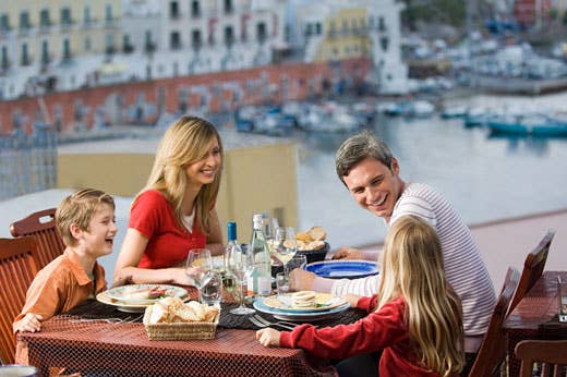 Stangata Di Ferragosto Il Pranzo Costa Dal Al In Pi Italia A Tavola