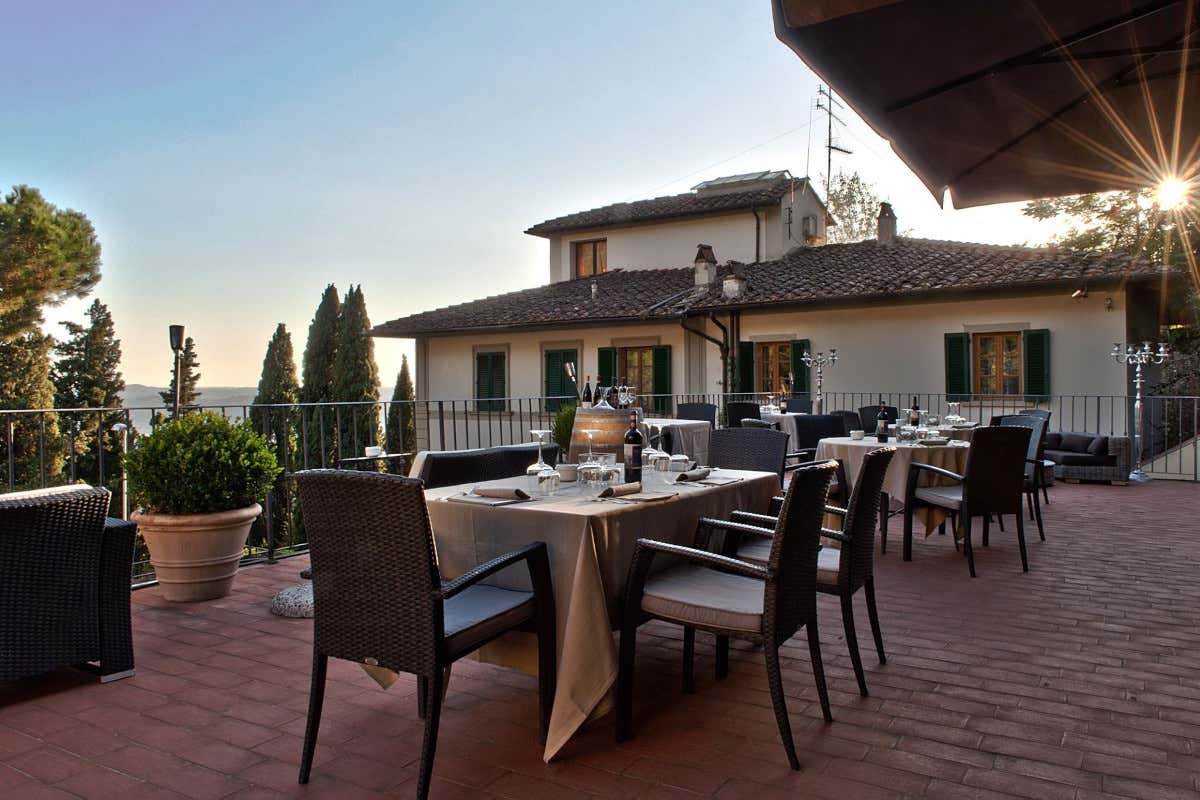 Weekend di relax e buona cucina sulle colline di Firenze nell'Hotel Villa Fiesole Weekend di relax e buona cucina sulle colline di Firenze nell'Hotel Villa Fiesole