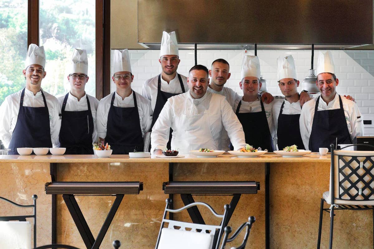 Ristorante L'Orangerie, oasi di gusto tra le rose a Bossolasco 