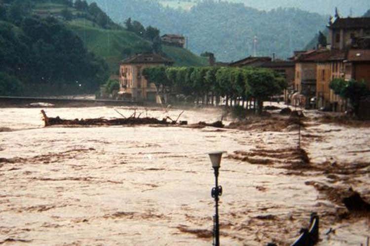 Le 17 del 17 luglio 1987, crolla la Valtellina Trent'anni dopo nuovo volto, più sicuro Le 17 del 17 luglio 1987, crolla la Valtellina Trent'anni dopo nuovo volto, più sicuro