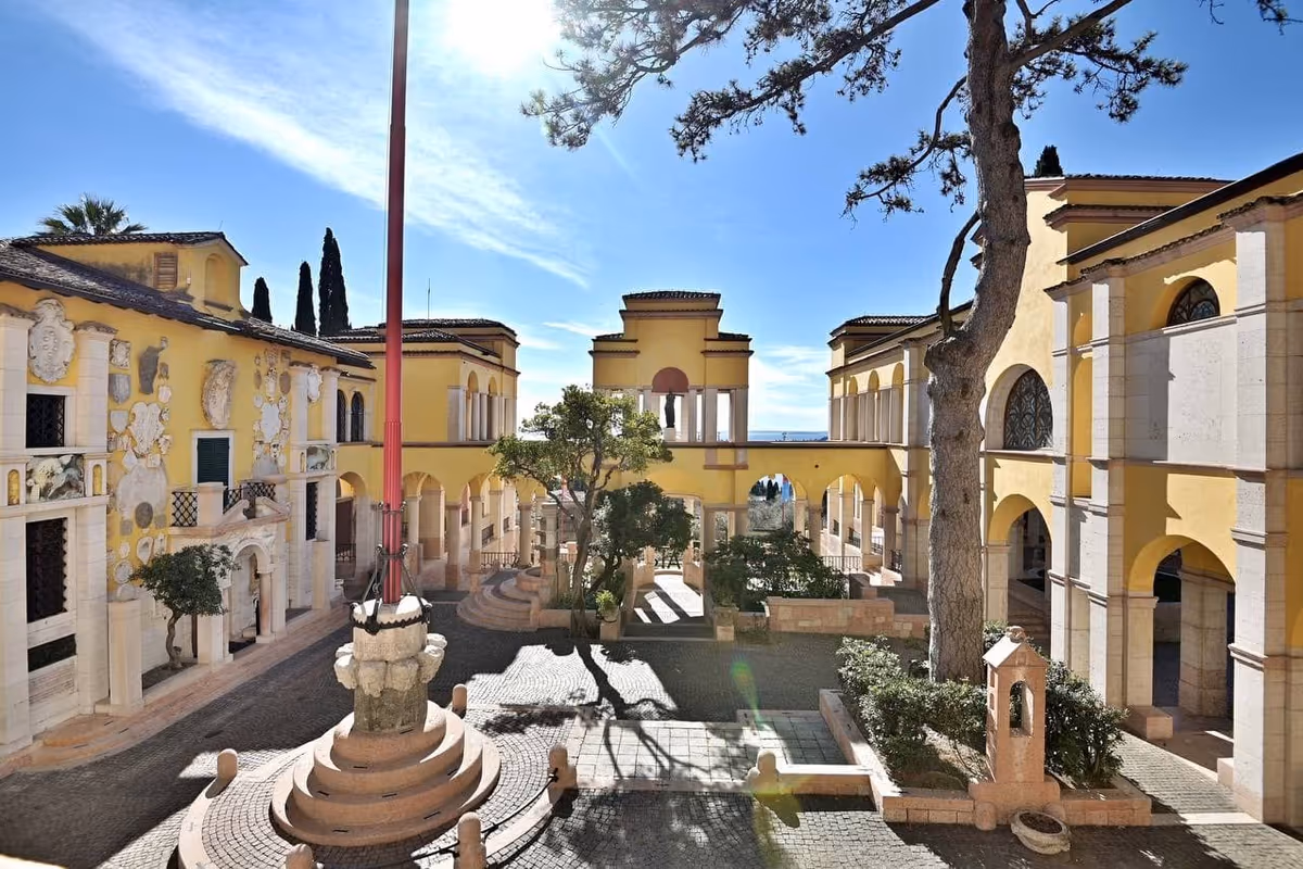 Il Vittoriale fa bene al turismo e alla ristorazione sul Garda. Ma ora chiede aiuto