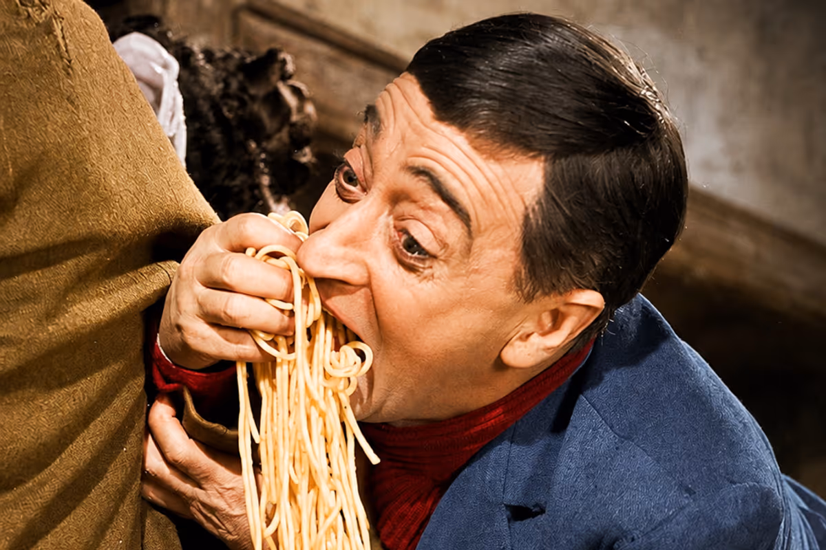 Cosa c'entra Totò con la tradizione a tavola? Molto più di quanto sembri