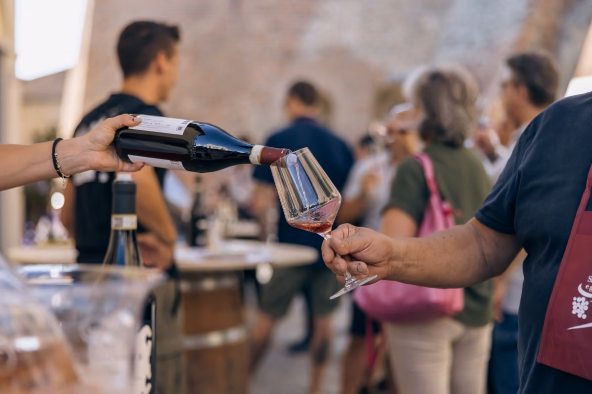 Castiglione Falletto celebra il Barolo: oltre 30 produttori e quattro annate del 2006