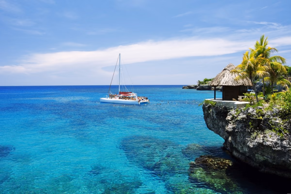 Giamaica: ristoranti, dimore da mito e boutique hotel nell’isola del reggae