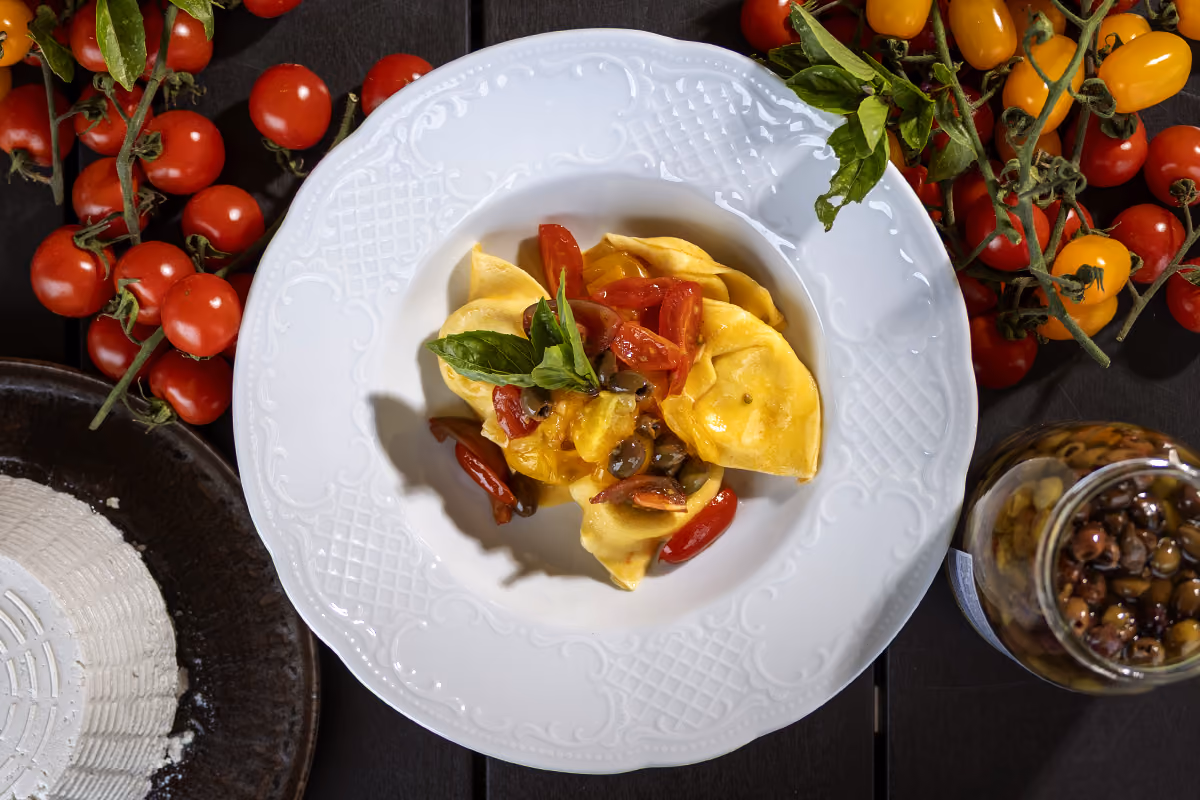 Bufalotto, tortelli cremosi ricotta e bufala: la ricetta mediterranea