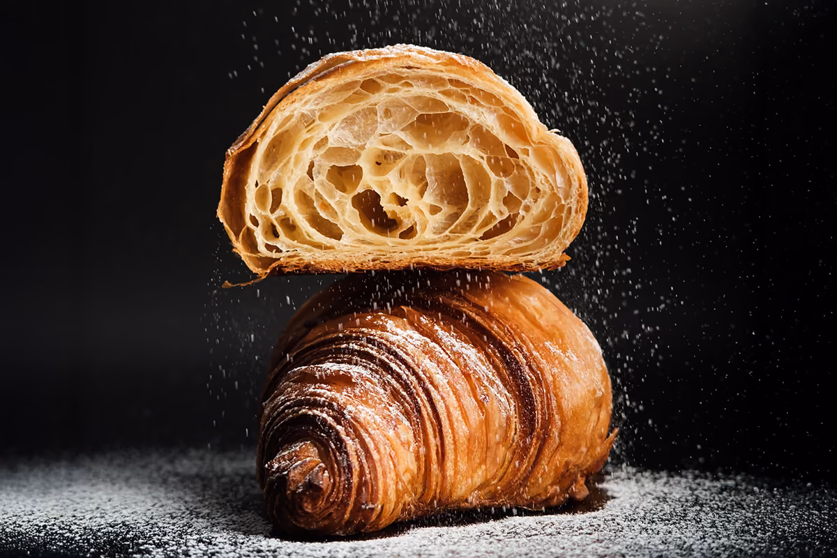 Cornetto: la ricetta con doppia piega per una sfoglia perfetta
