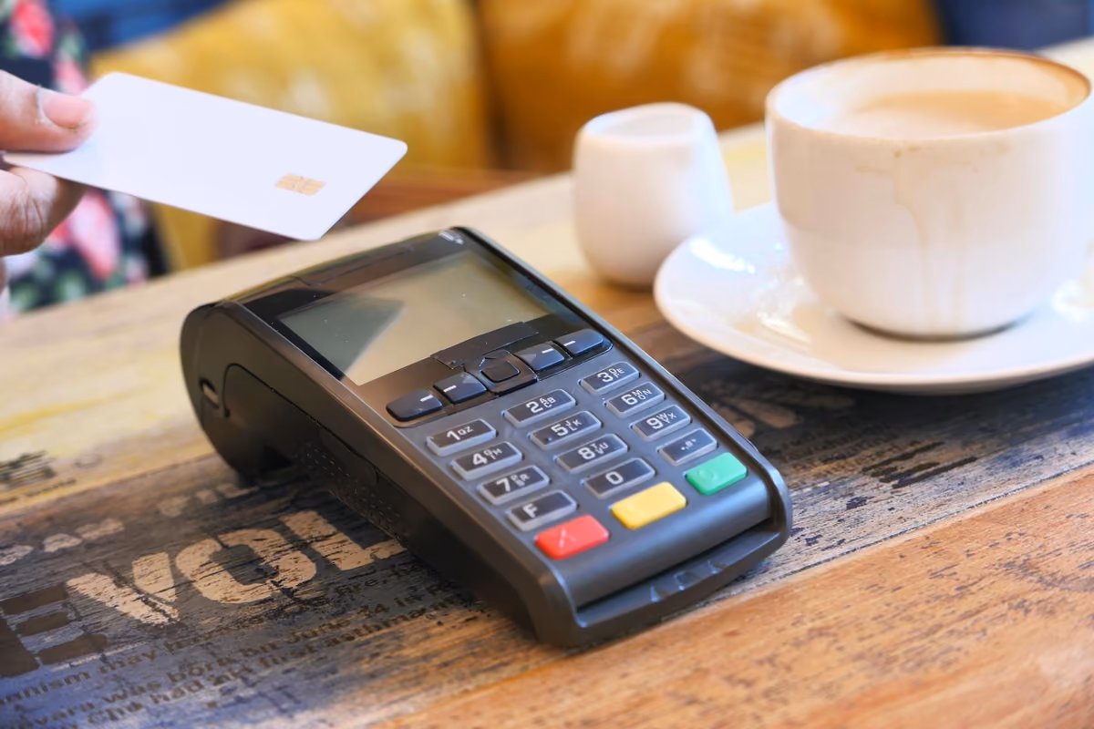 Euro digitale, la Banca d'Italia apre alle commissioni zero sui micropagamenti
