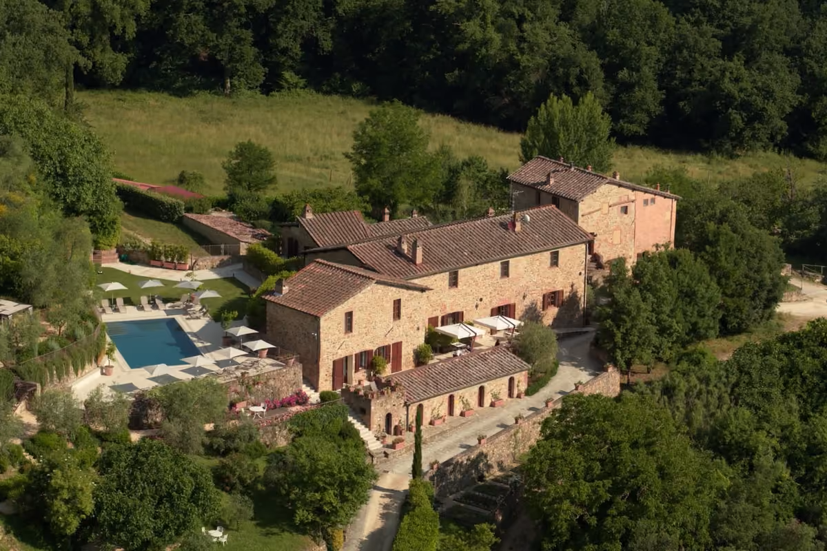 Un'antica roccaforte medievale vicino Siena oggi ospita un relais di charme