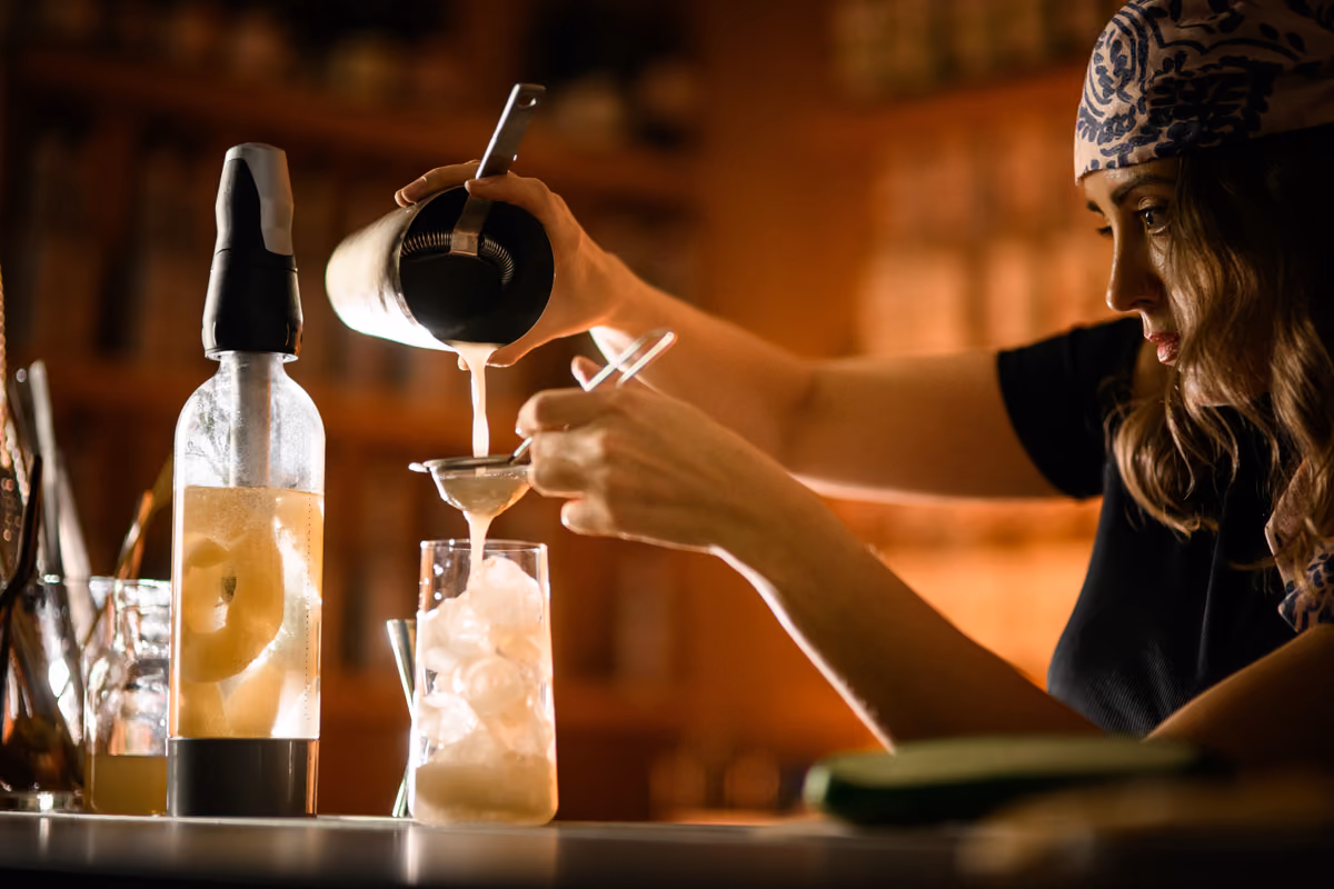 World's 50 Best Bars 2026: quattro italiani nella classifica 51-100