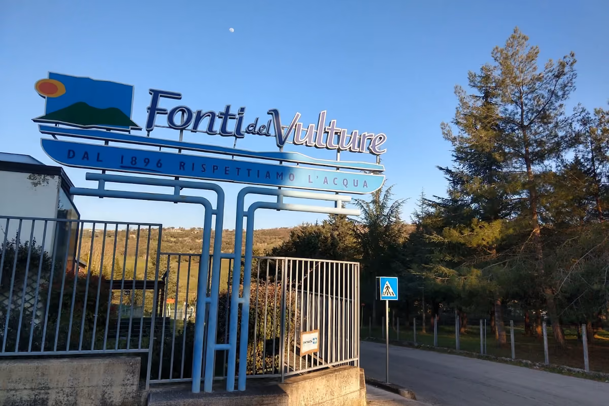 Fonti del Vulture vale 5,5 milioni per la Basilicata: il ruolo di Coca-Cola
