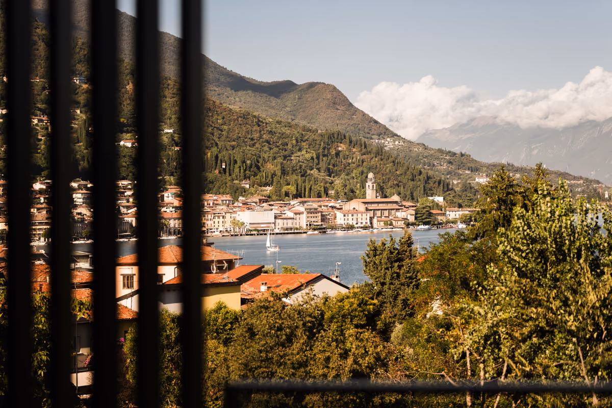 Salò, dove c'era la Fonte Tavina ora c'è un resort: camere, residenze, spa e ristoranti