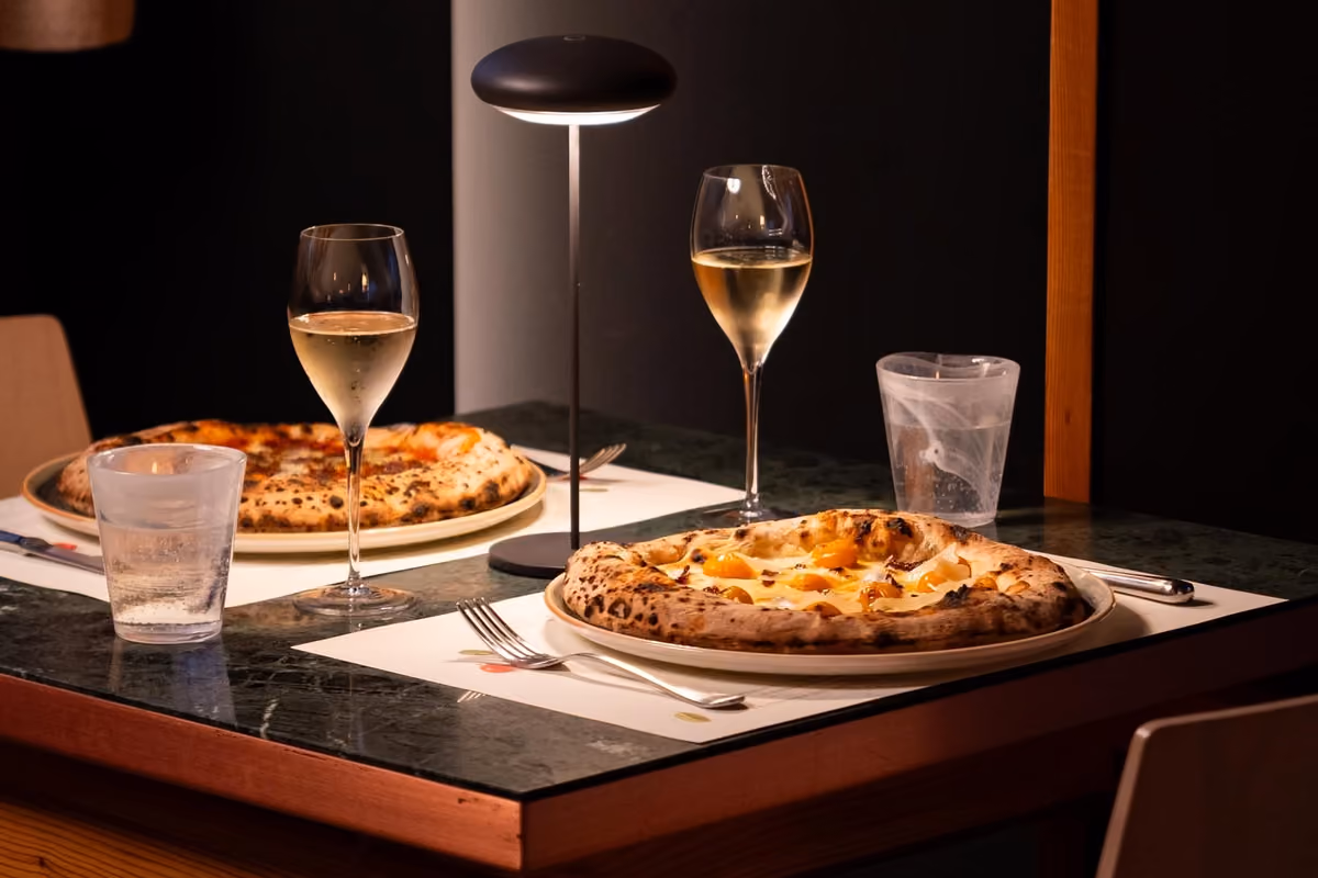 Pizza e vino, quando l'abbinamento valorizza entrambi: l'esperienza a La Filiale