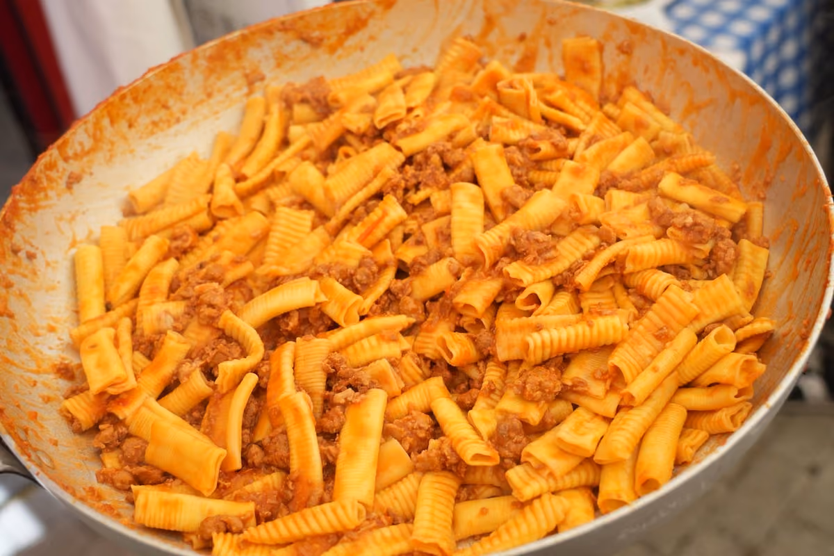 La pasta della Bassa Modenese ha il suo Palio: sei frazioni si sfidano con i Maccheroni al Pettine