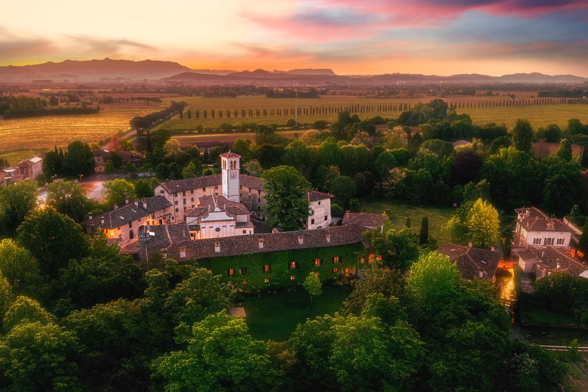 Il castello millenario che in autunno apre le sue stanze segrete: a Strassoldo torna Magici Intrecci