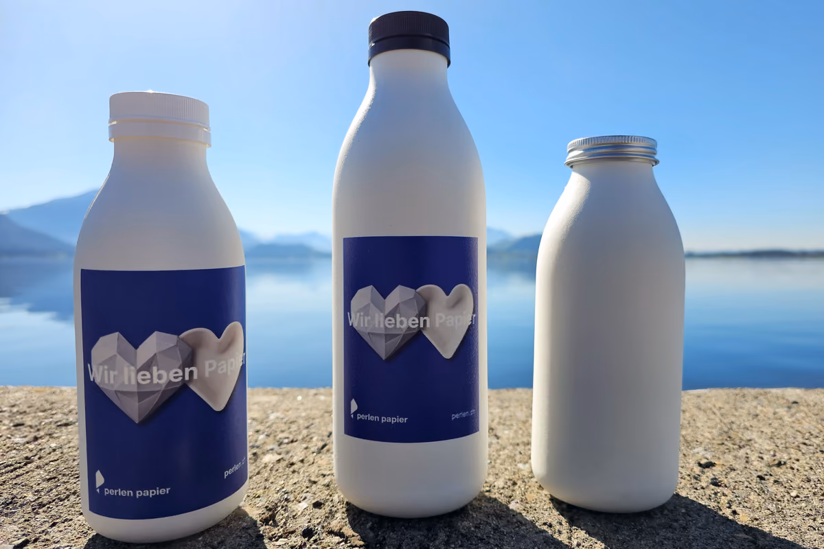 Una nuova bottiglia per vino e superalcolici: è fatta con fibre di carta
