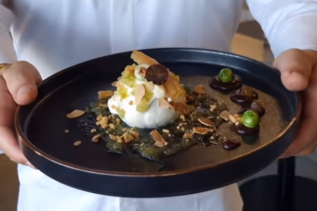 Da Faccendi, il tè accompagna un dessert ispirato a una ninna nanna