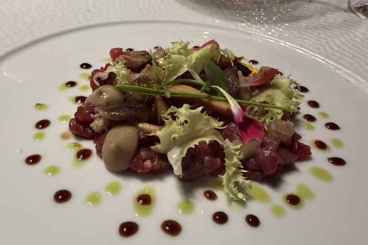 Da Ostaria e Metodo, carni pregiate e salumi sfidano la tradizione marinara di Siracusa