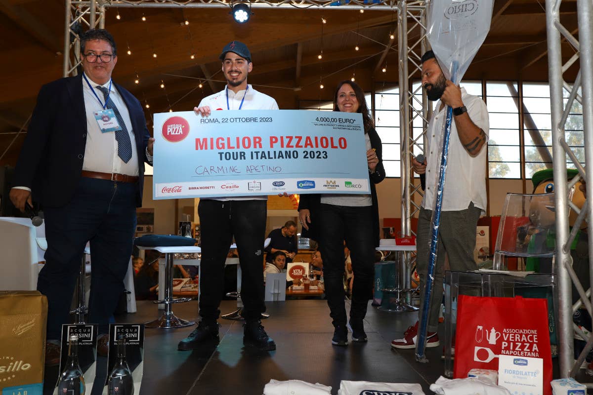 Carmine Apetino sul gradino più alto del podio di “Città della pizza 2023”