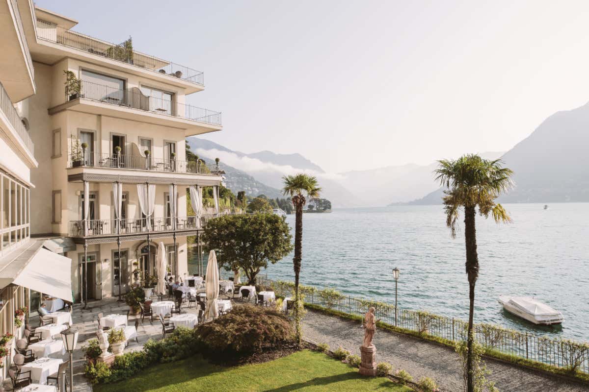 Una cena a pelo d'acqua nel nuovo ristorante Raimondi dell'Hotel Villa Flori a Como