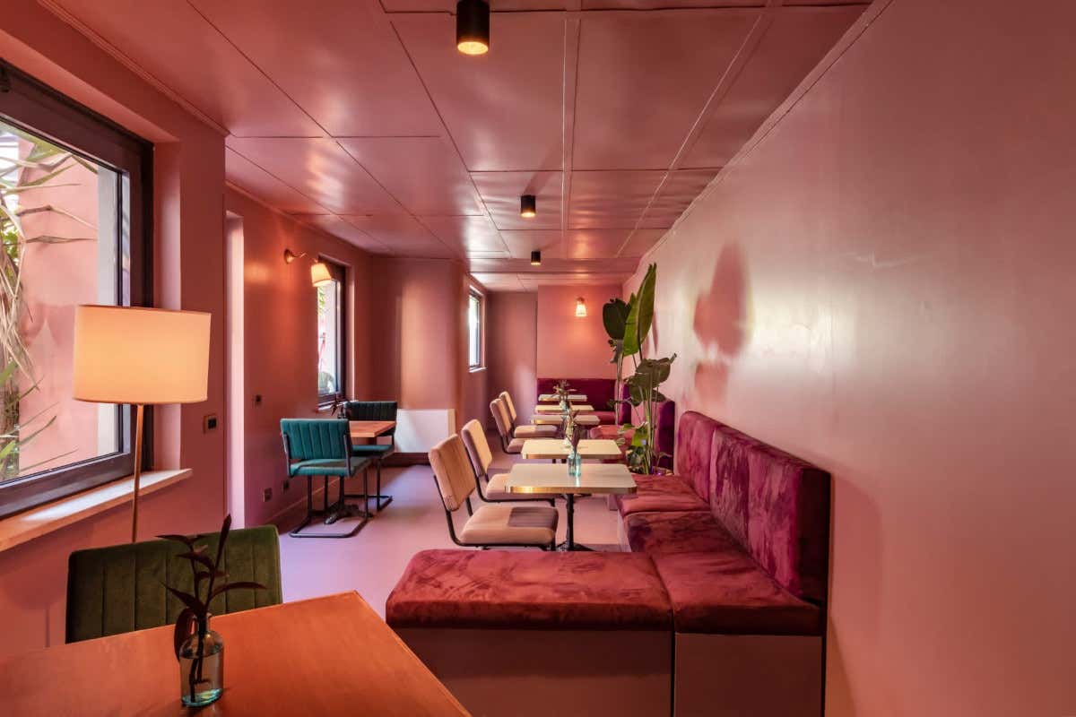 Celeste, a Roma un nuovo ristorante che strizza l&rsquo;occhio agli anni 80