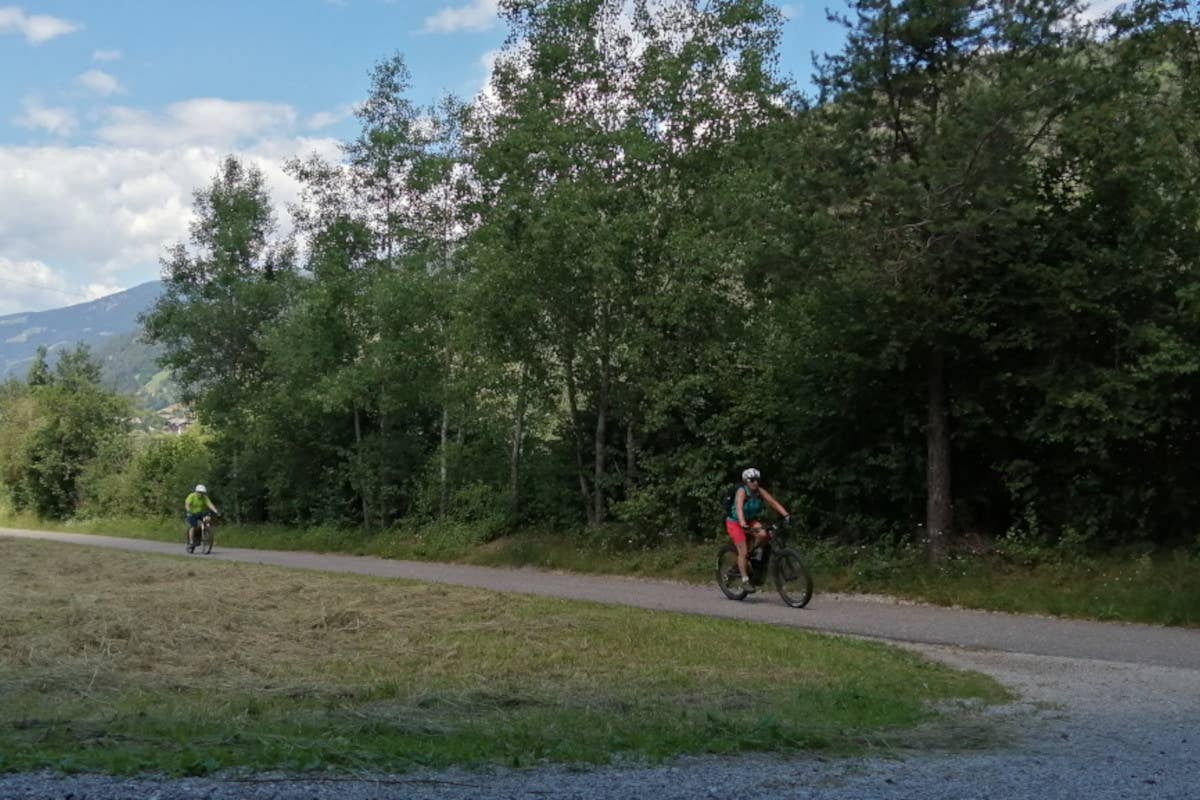 Tratto della ciclabile Brunico Bressanone Viaggio su due ruote alla scoperta della Val Pusteria