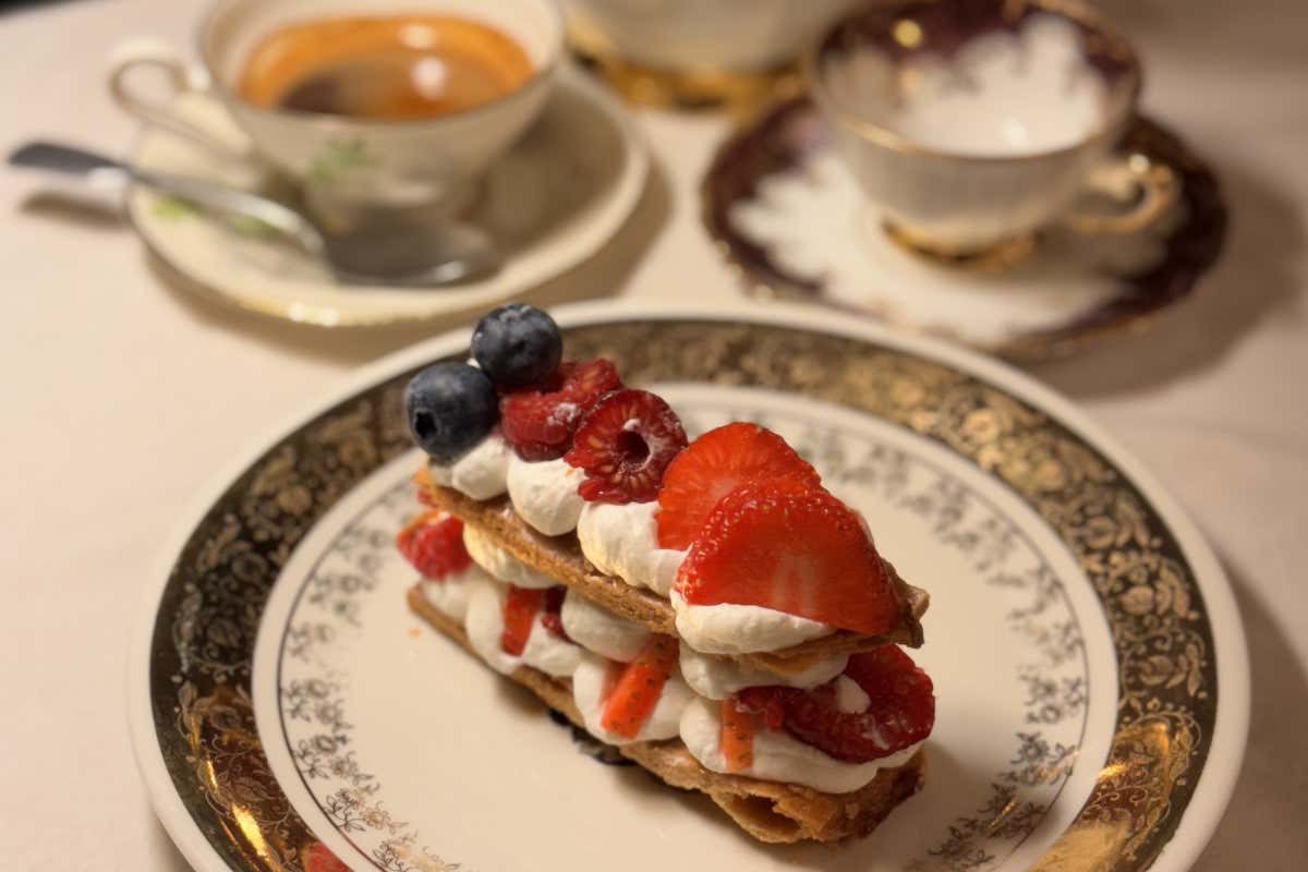 A Seregno c'è una pasticceria con bistrot: entriamo da A'Ida e le viole