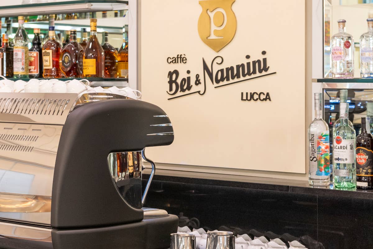 Il Caffè Principe di Forte dei Marmi “torna di moda” con Prada