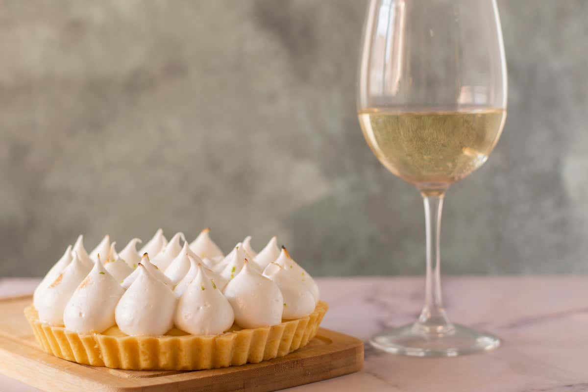 Non è bello solo ciò che è Brut: come abbinare i vini ai dolci