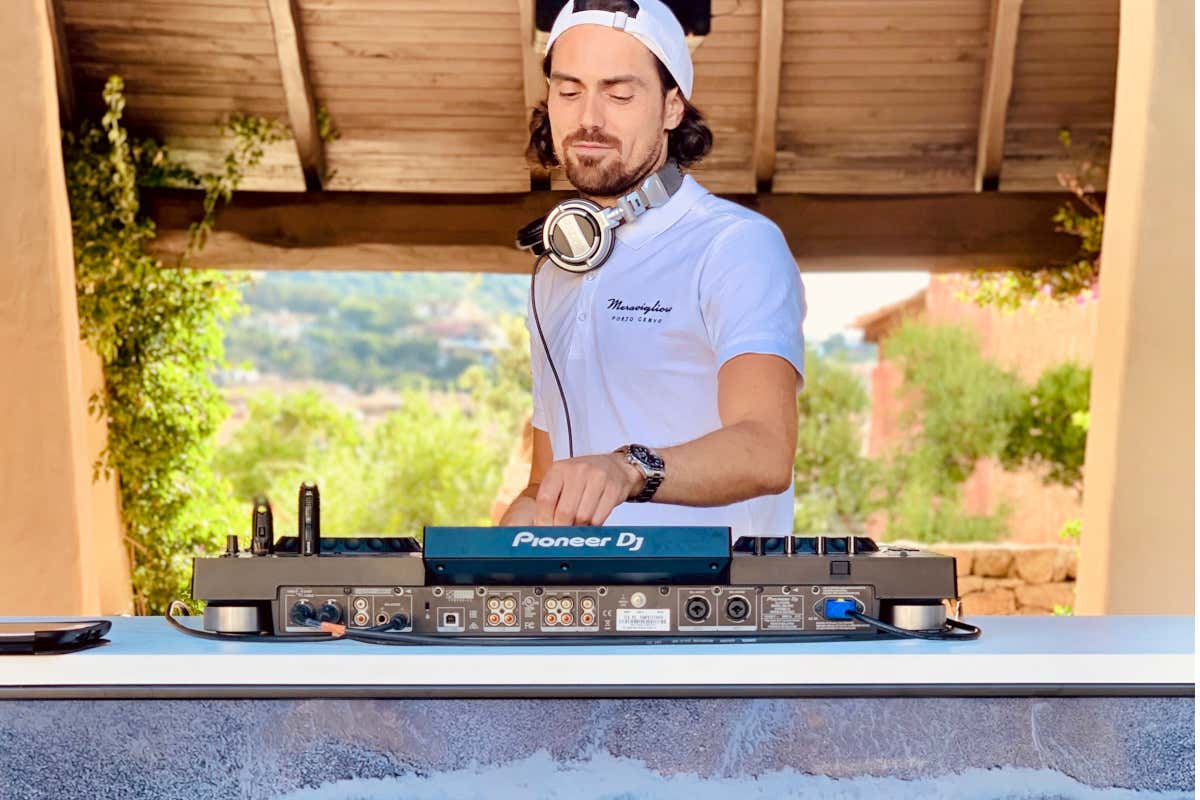 Al ristorante Meraviglioso l’estate golosa e canterina di Porto Cervo