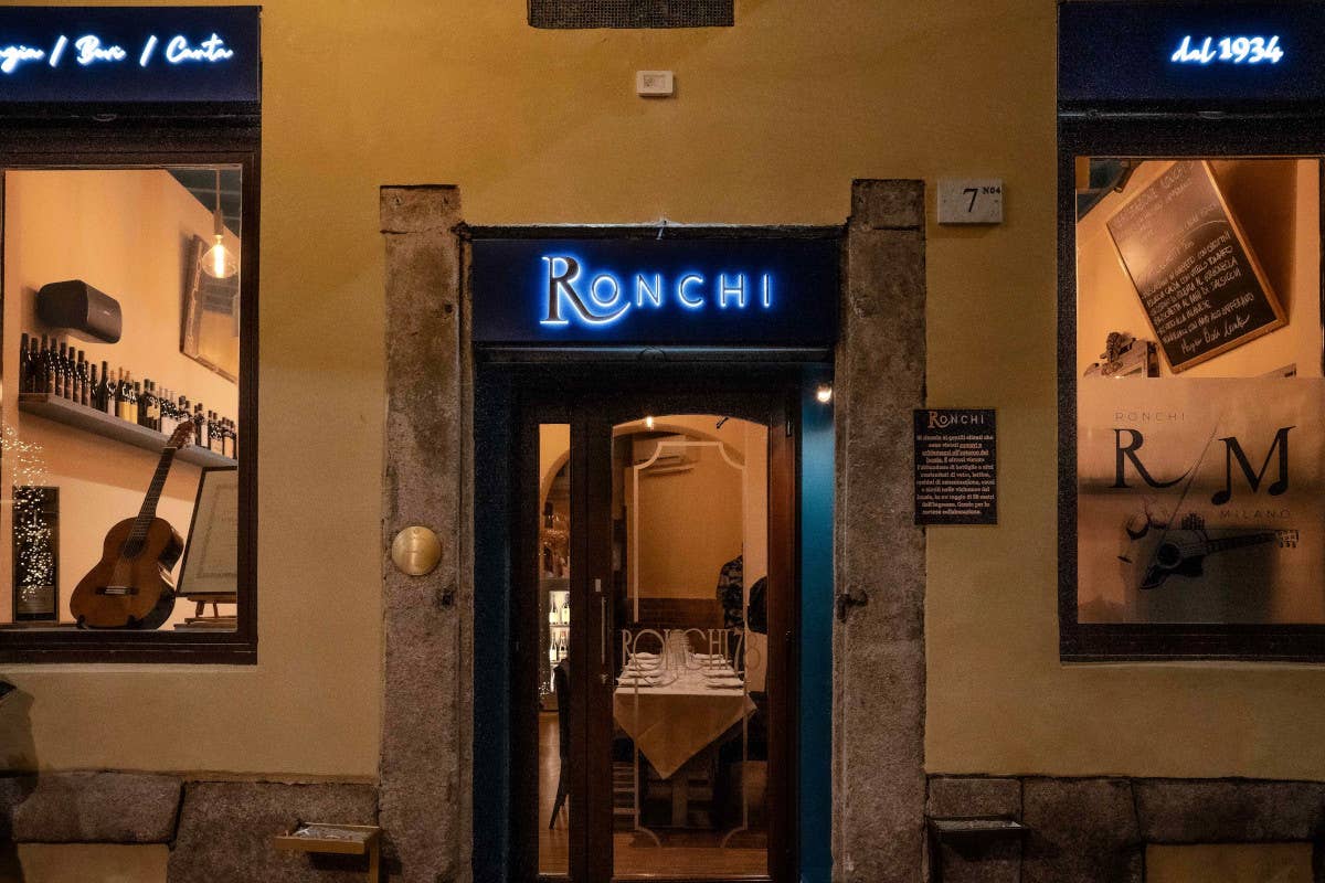 Ami cantare e la cucina milanese? Da Ronchi c'è il Chitarraoke