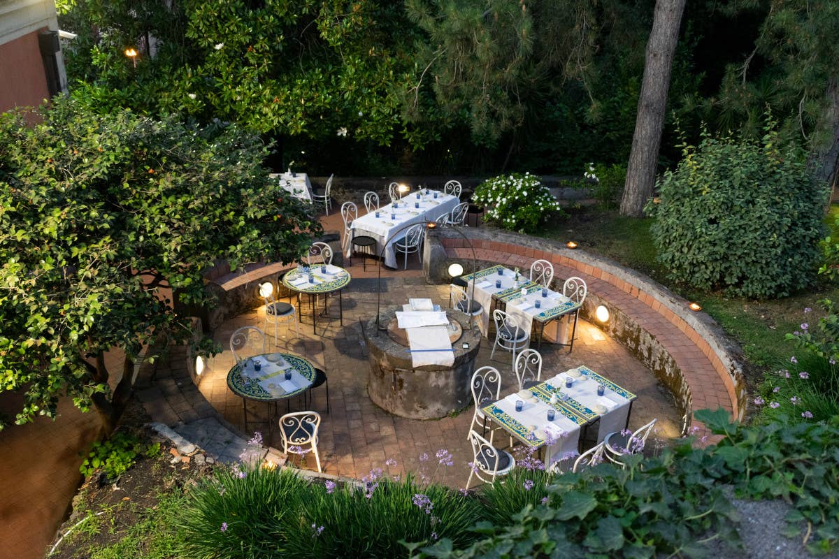 Esperia Palace Hotel, buon gusto ed eleganza tra le colline dell’Etna