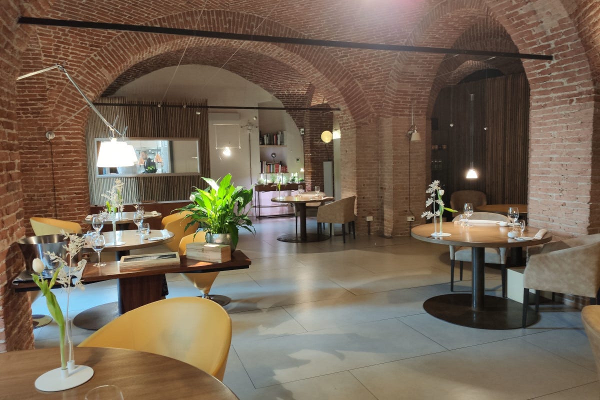 Gita culinaria a un'ora da Milano? Perfetto il ristorante Villa Naj a Stradella