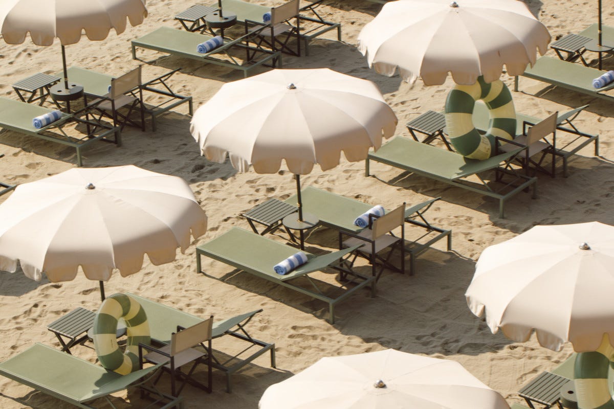 Hotel Windsor, sulla spiaggia di Laigueglia tra design e arte