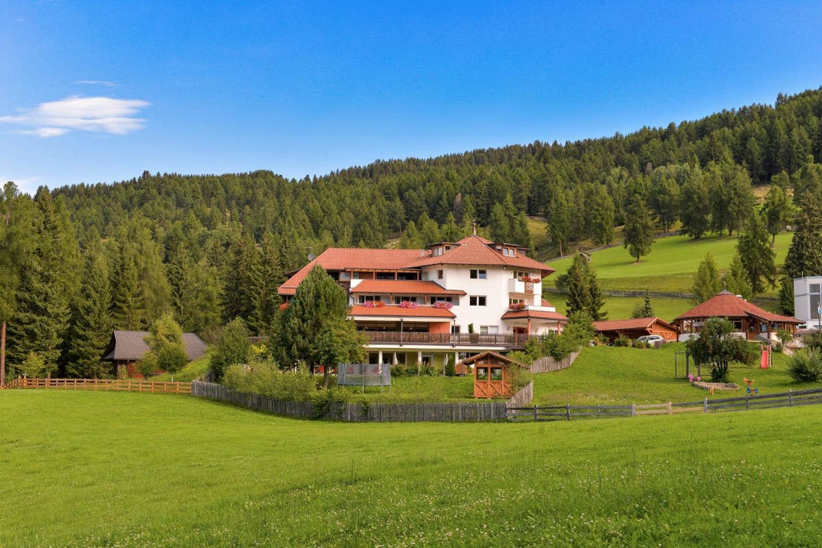 All'Hotel Zum Zirm un'offerta speciale per vivere l'estate sul Renon