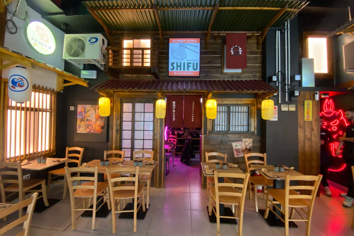 Ramen Shifu Lambrate: la cucina giapponese si fa pop tra manga e piatti tipici