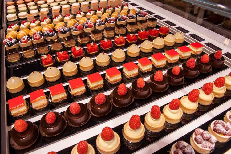 (Alessandro Servida, nuovo locale milanese I coniugi Alex e Donatella in regia)