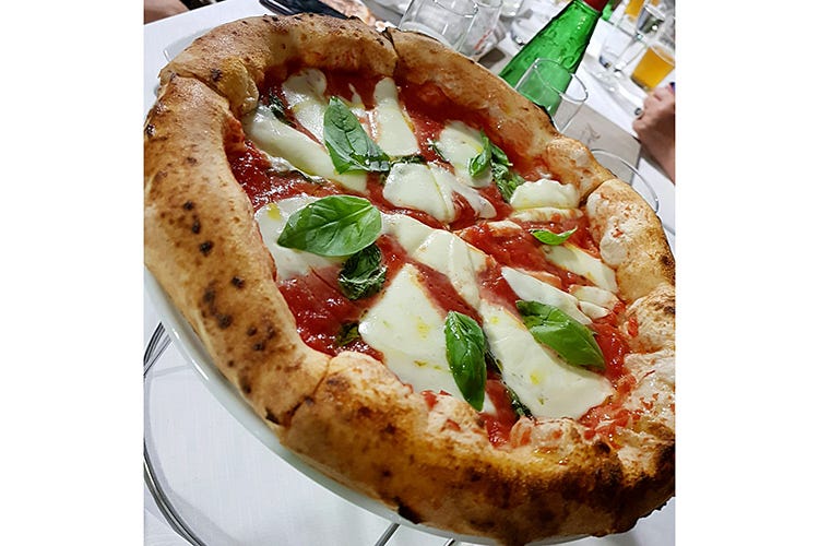 Le pizze di Angelo Pezzella a Roma Menu estivo e nuovi spazi esterni