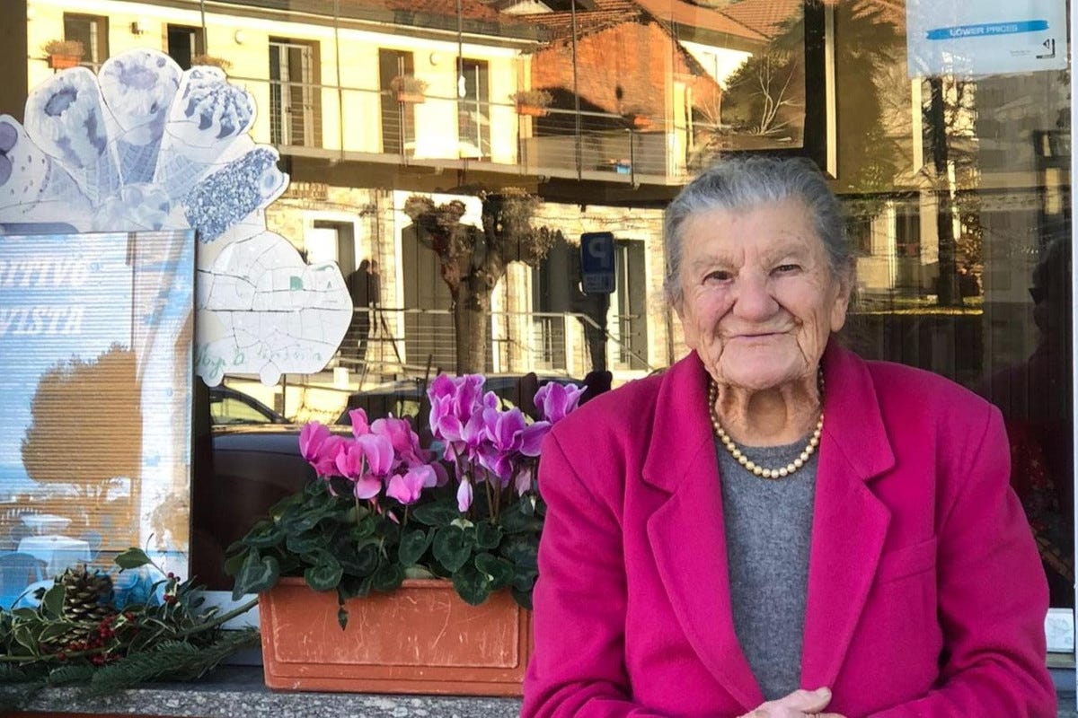 Conosciamo meglio Anna Possi, la barista più longeva d'Italia