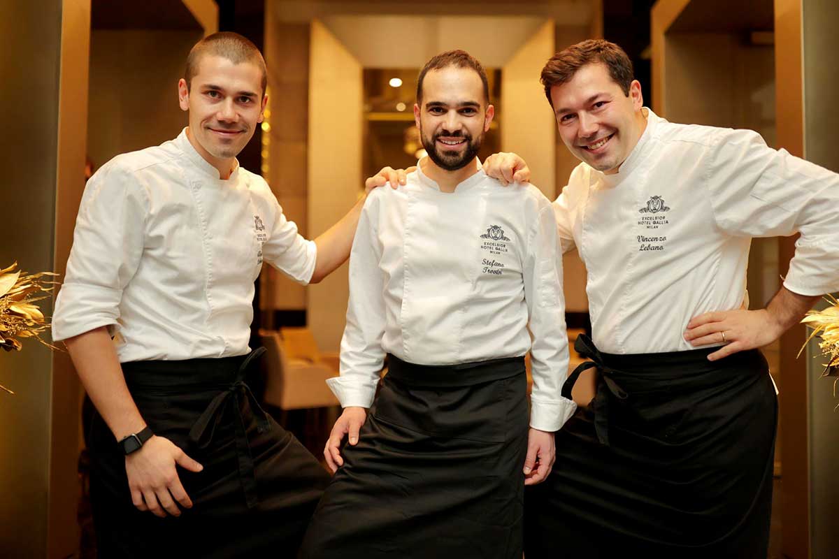 Da sinistra, Antonio Lebano, Stefano Trovisi e Vincenzo Lebano La Grande Merenda dell'Excelsior Hotel Gallia rende più dolce il Natale