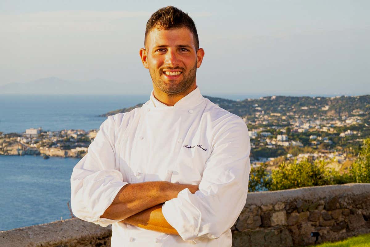 Il faro trasformato in ristorante e hotel: tramonti e alta cucina tra cielo e mare Il faro trasformato in ristorante e hotel: tramonti e alta cucina tra cielo e mare