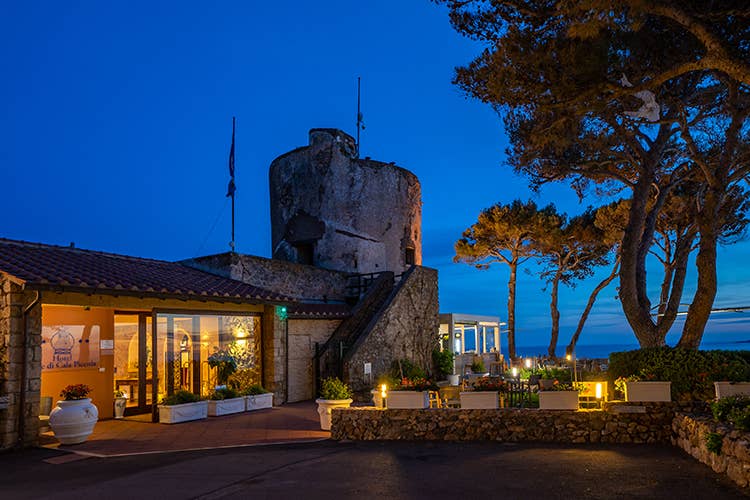 Il Boutique Hotel Torre di Cala Piccola riparte l'11 giugno - Hotel Torre di Cala, tutti i requisiti necessari alla nuova normalità