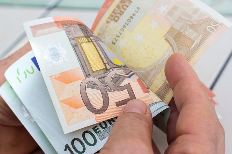 Autonomi ecco il bonus - Gli autonomi possono sorridereEntro il 17 aprile ecco i 600 euro