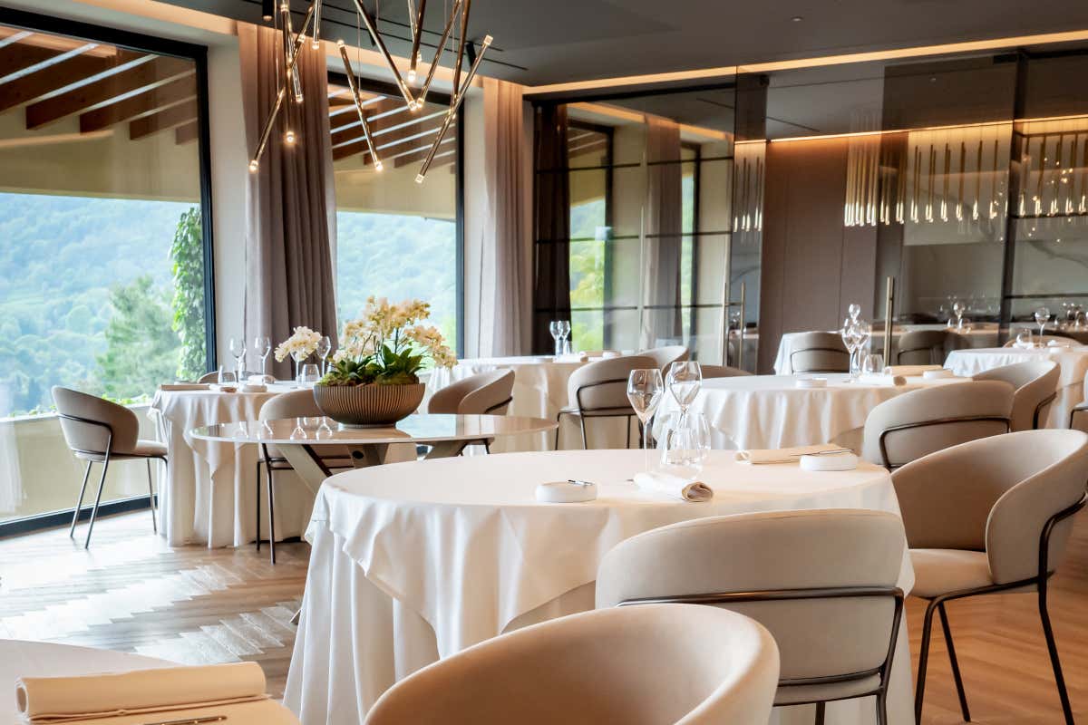 Adobati riapre il ristorante di famiglia: nasce la nuova Casa Romano Adobati riapre il ristorante di famiglia: nasce la nuova Casa Romano