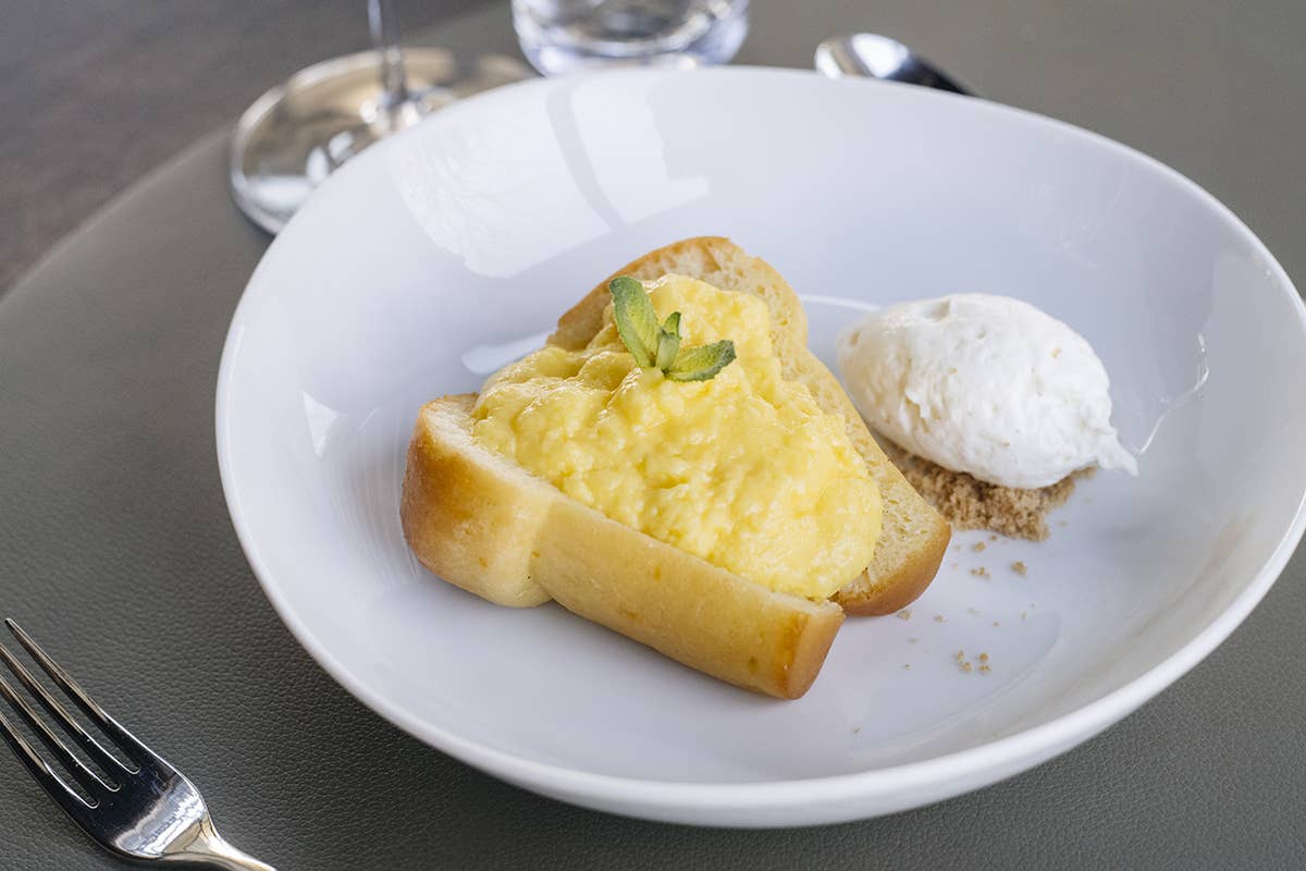 Babbà, crema al limone e panna alla fava tonka Locanda Perbellini - Ai Beati, il ritorno a casa di Giancarlo