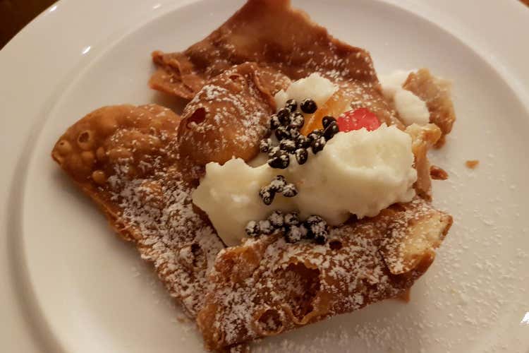 Cannolo scomposto (Badalamenti Cucina e Bottega Un'accoglienza da tutto esaurito)
