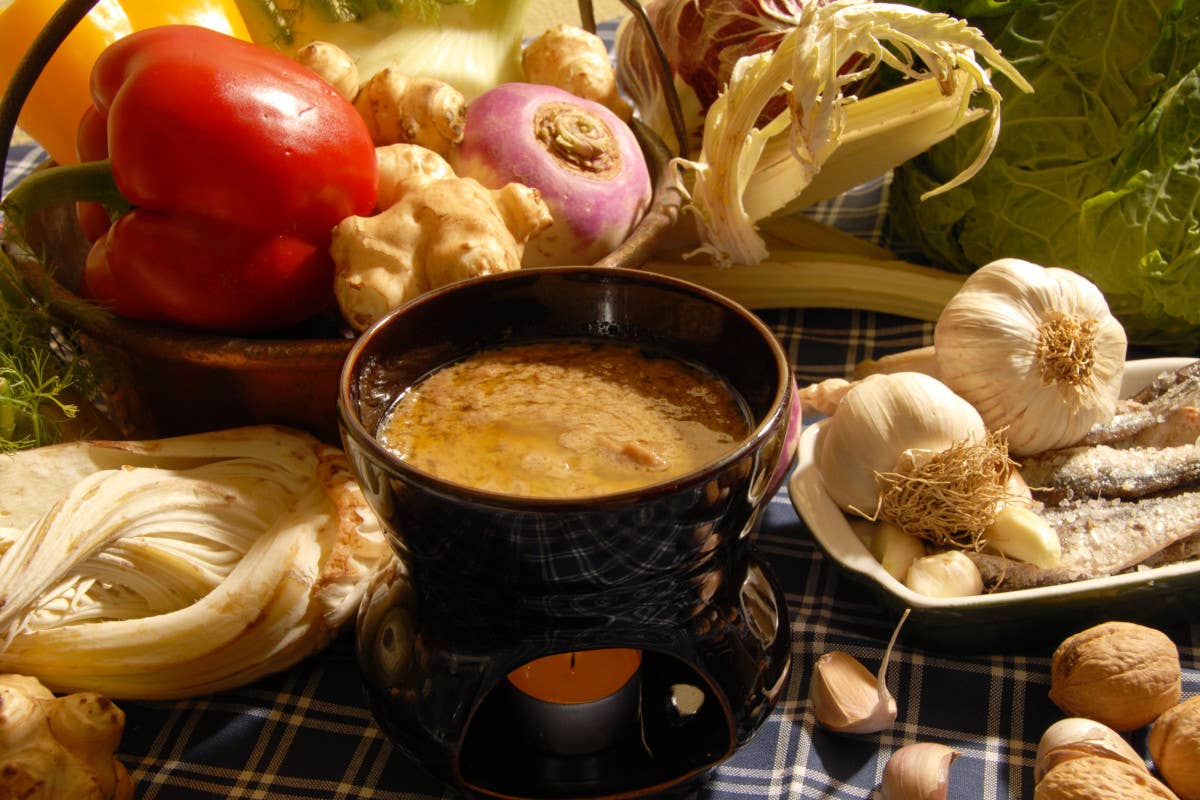 Olio, acciughe e aglio: Asti celebra il Bagna Cauda Day